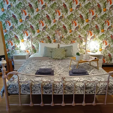 Riverside Old Town Spacious One Bedroom Few Steps From Dome Square And Cathedral Ρίγα