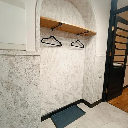 Riverside Old Town Spacious One Bedroom Few Steps From Dome Square And Cathedral Διαμέρισμα *